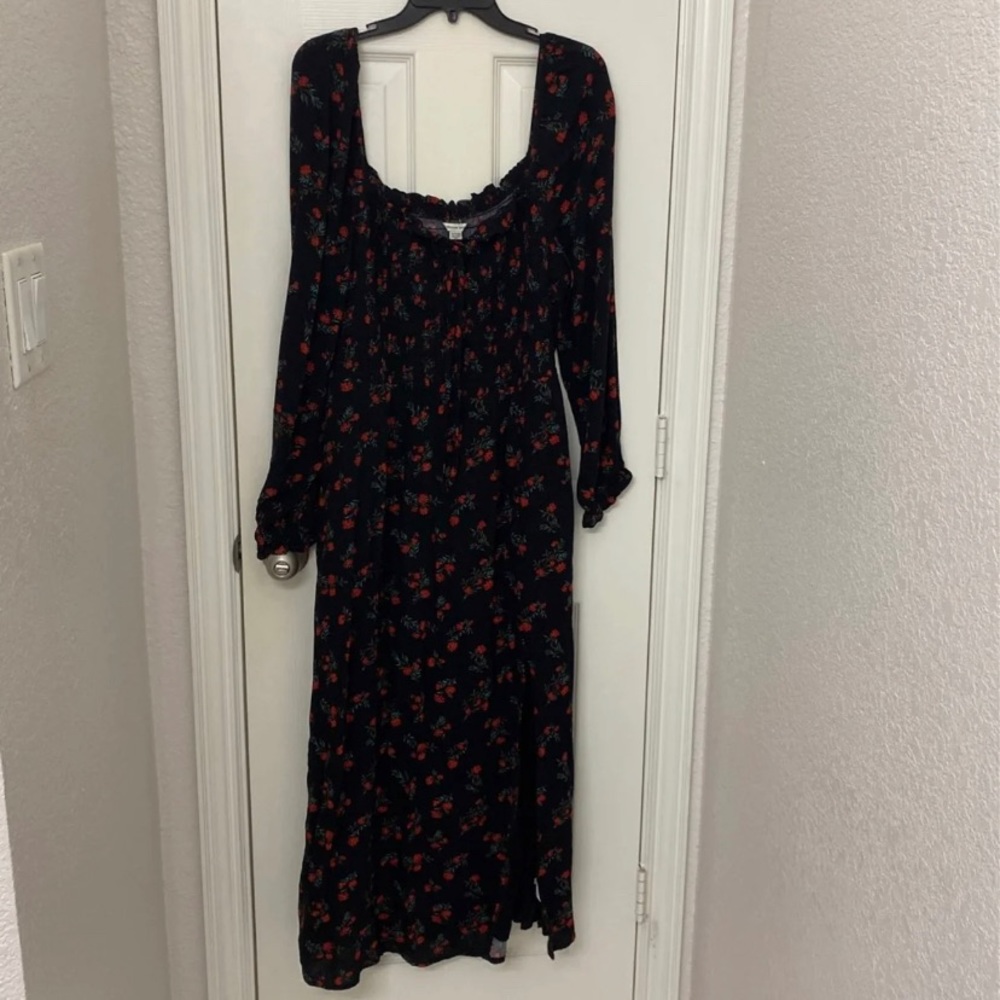 American Eagle Midi dress (NWT)